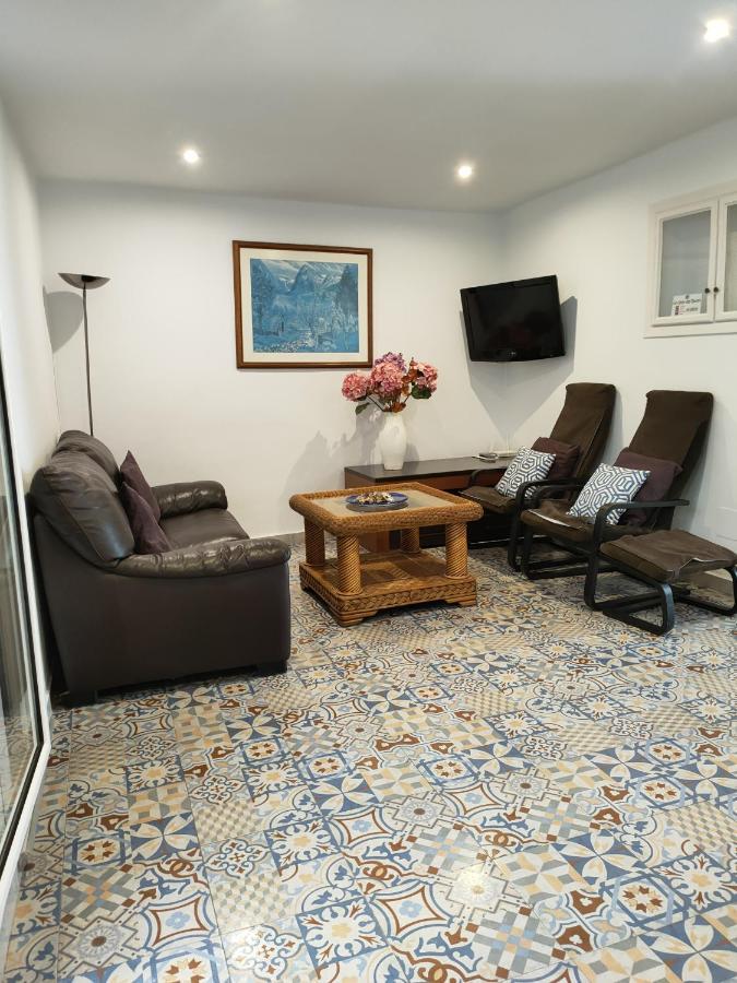 La Casa Del Barrio Guest House มิฮาส ภายนอก รูปภาพ